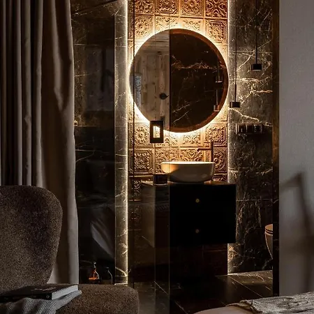 Apartski 18d * Ζακοπάνε