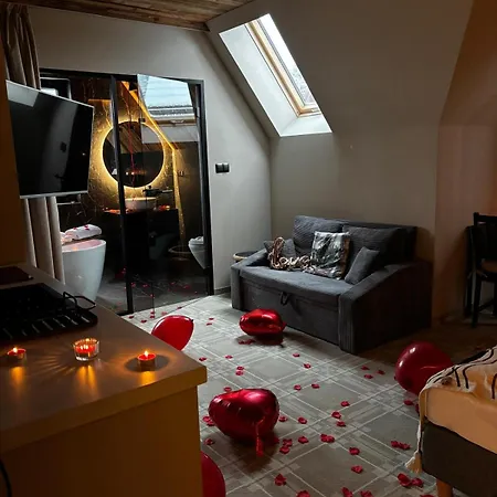 Apartski